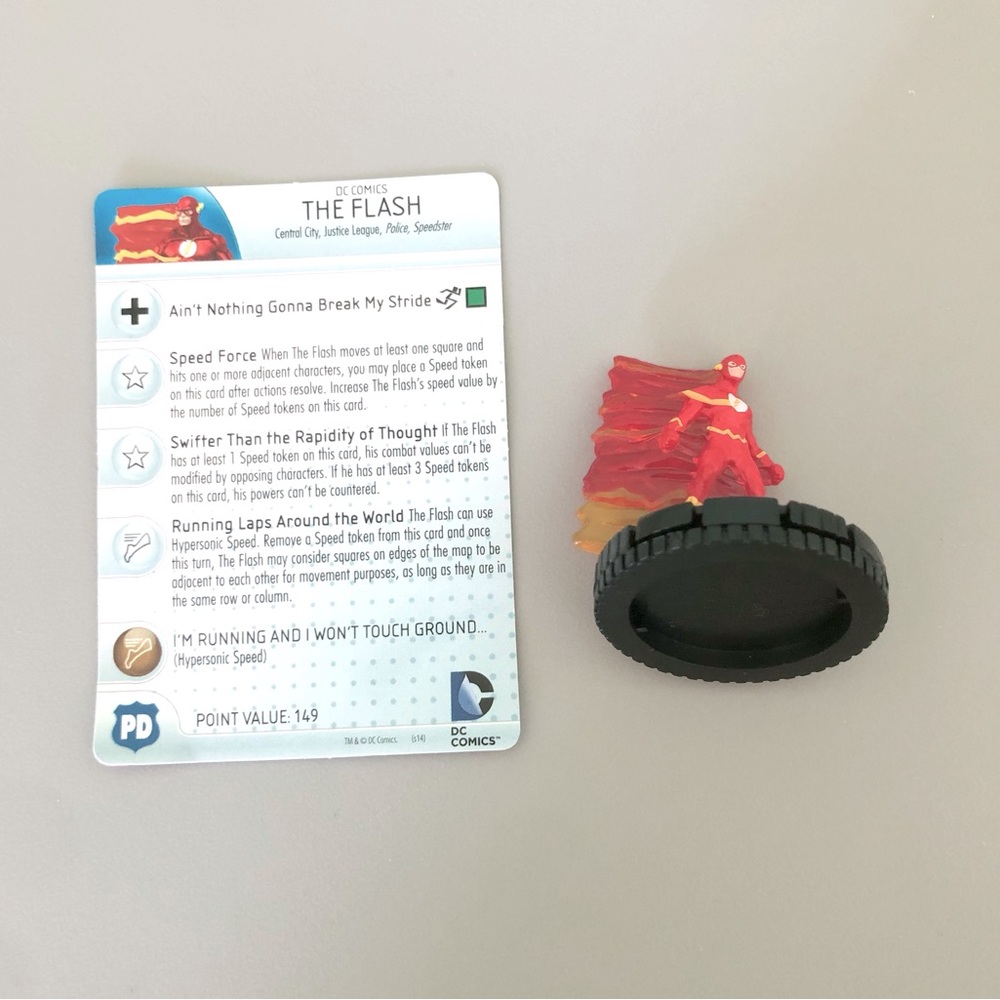 DC Comics HeroClix Miniature #202 Flash Figure With Card 2”